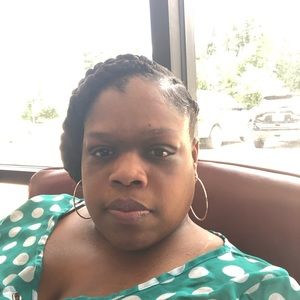 Meet your Posher, Regina